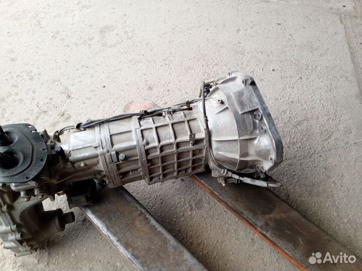 МКПП с раздаткой Ford Ranger 1 2.5 4wd 2005 год