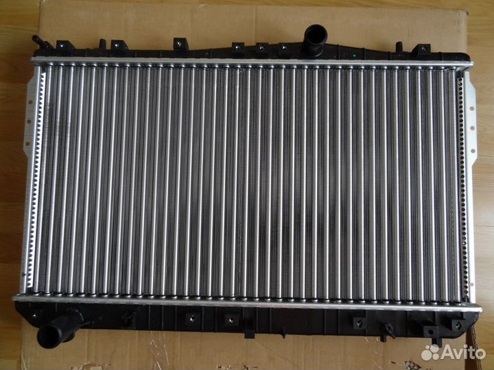 Радиатор двигателя на Chevrolet Lacetti Rezzo