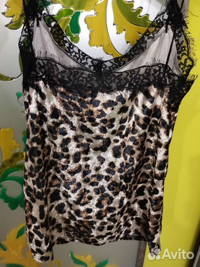 Топ женский. Италия. Бархат /кружево. S, M