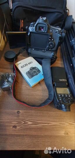 Зеркальный фотоаппарат canon 60d
