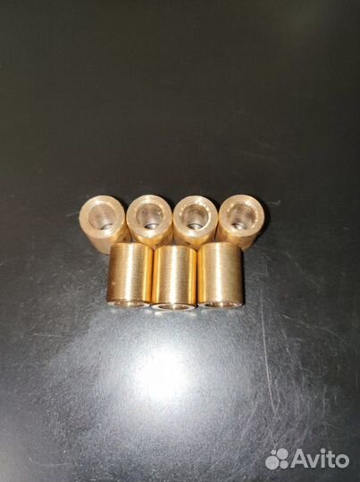 Втулка ограничителя двери Toyota