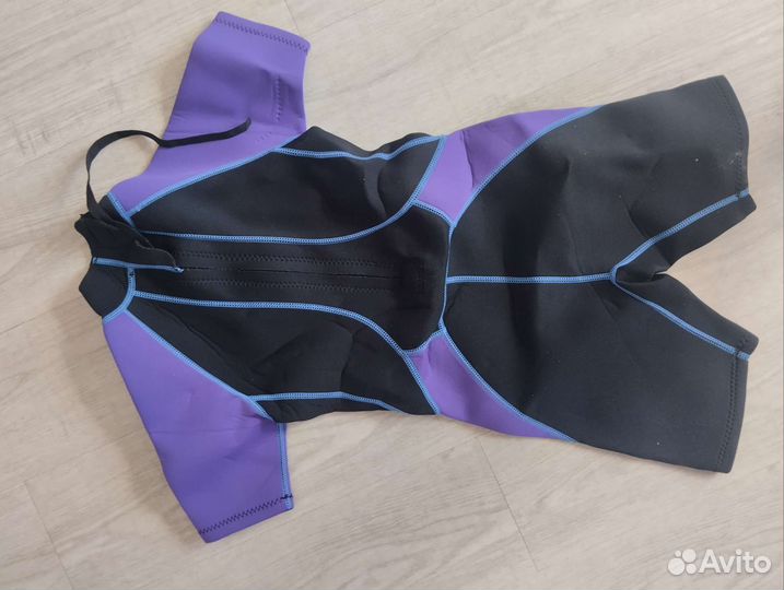 Гидрокостюм. Костюм для плавания. Детский