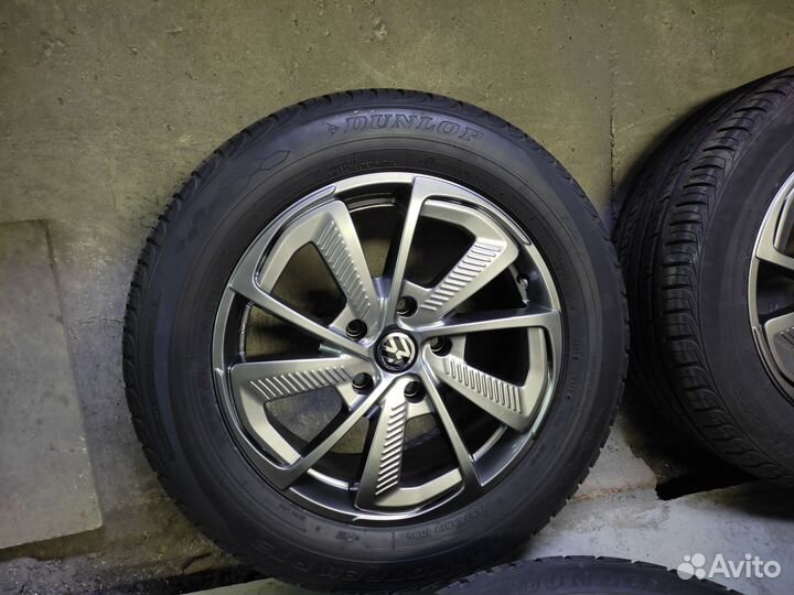 Летние Touareg R18