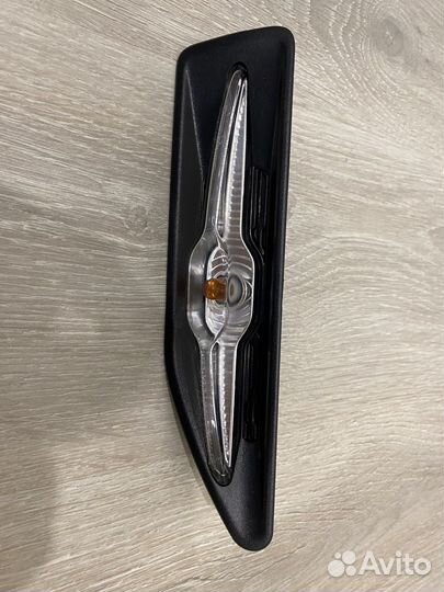 Повторитель поворота в крыло kia rio 3