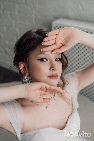 Прическа и макияж