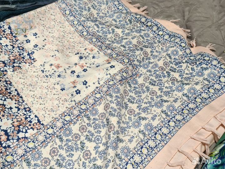 Шарф, платок, палантин листайте фото