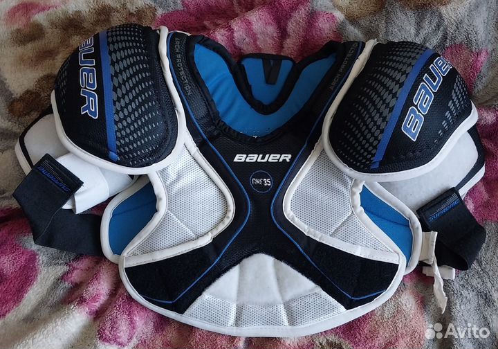 Нагрудник хоккейный