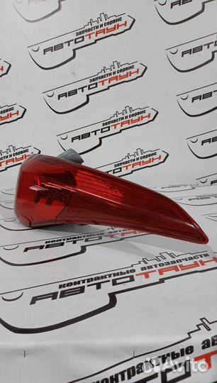 Фонарь hyundai avante elantra MD правый 924023X000