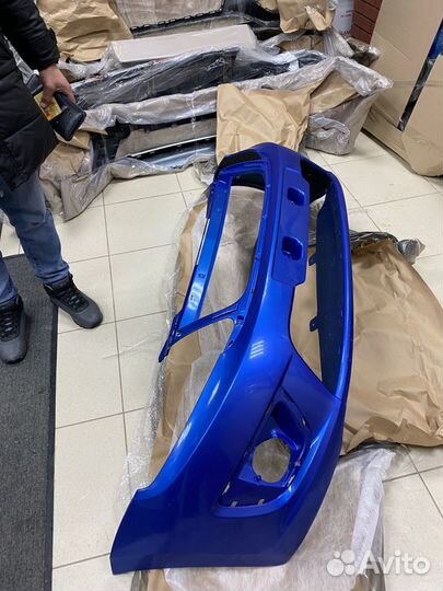 Бампер Гранта с 2014г цвет 418 голубая планета