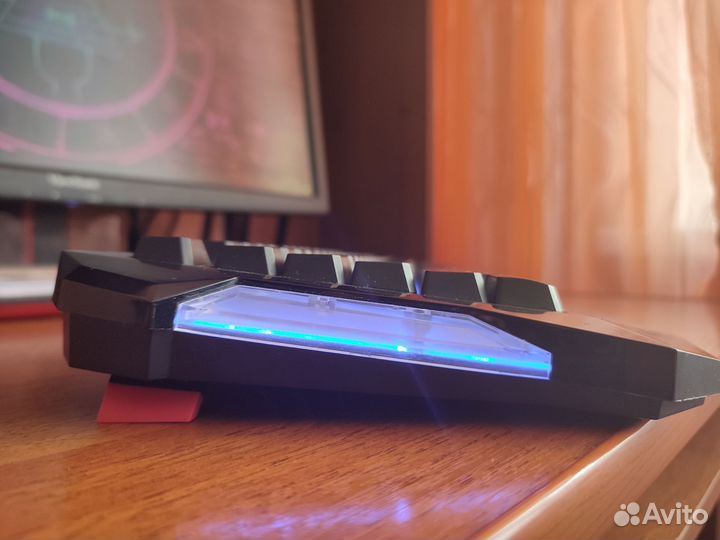 Игровая клавиатура Bloody illuminate Gaming B130