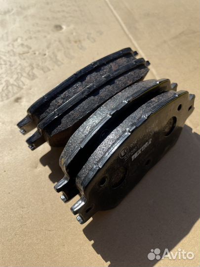 Колодки тормозные передние Тойота Камри, Рено