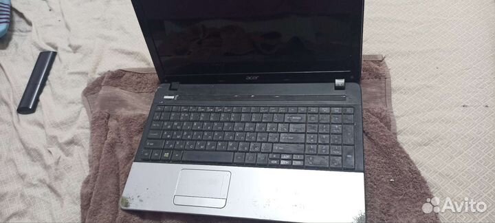 Acer e1-b8302G