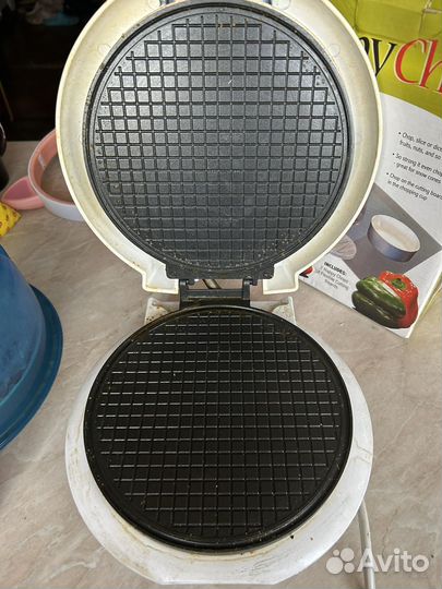 Электрическая вафельница