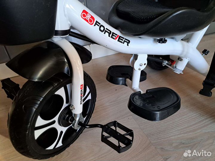 Трехколесный велосипед