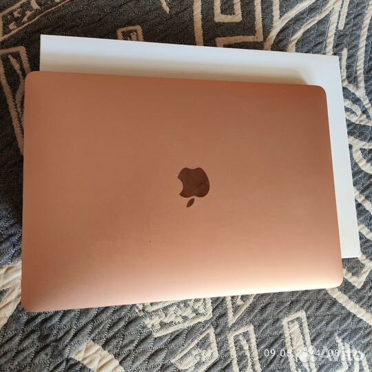 Apple MacBook air 2020 i3