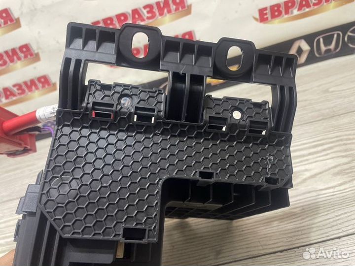 Блок предохранителей Bmw 5-Series G30 B47D20 2018