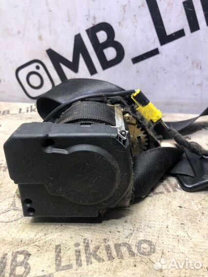 Ремень безопасности передний правый Mercedes Ml