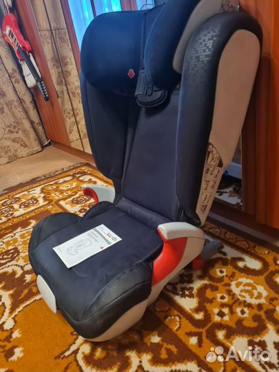 Автомобильное кресло britax romer