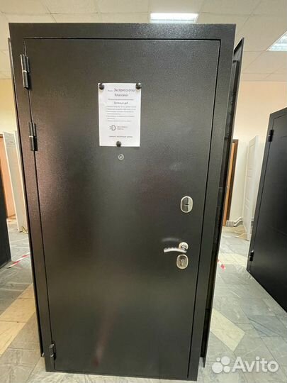 Дверь входная