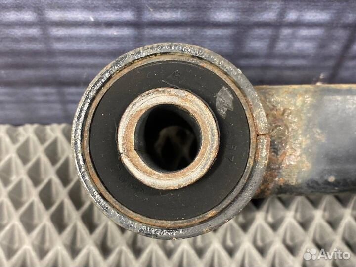 Рычаг подвески задний Chevrolet Trailblazer GMT360