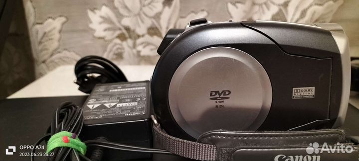 Видеокамера canon