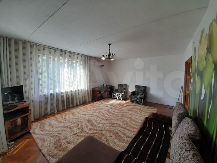 2-к. квартира, 78 м², 1/2 эт.