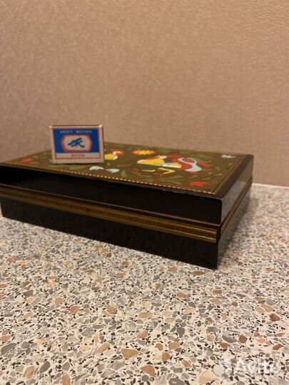 Шкатулка с чеканкой СССР