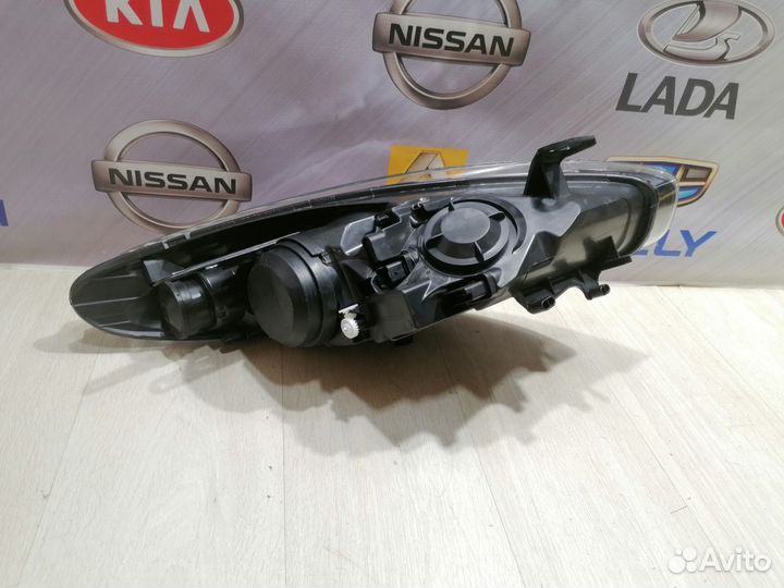 Фара Renault fluence Лев