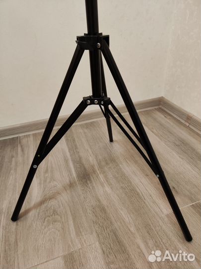 Штатив для фото/видео оборудования 2.1m