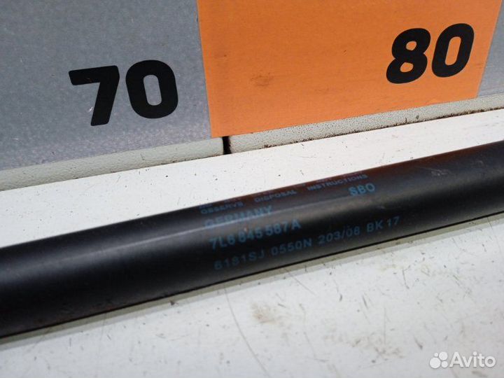 Амортизатор багажника Volkswagen Touareg 7LA 3.2