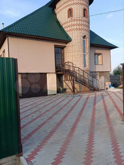 Дом 330 м² на участке 15 сот.