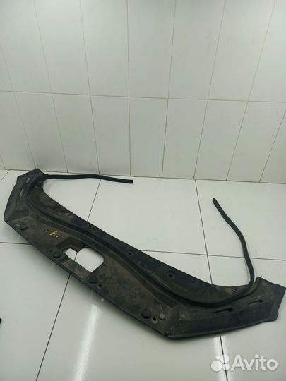 Накладка передней панели (Haval F7)