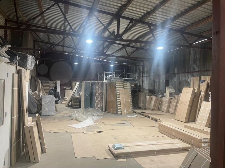 Склад, 300 м²