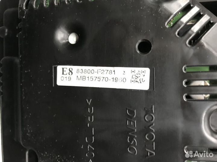 Панель приборов Toyota Corolla E180