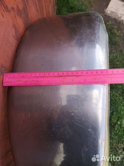 Кожух запасного колеса