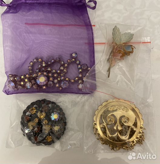 Винтажные броши на доставку