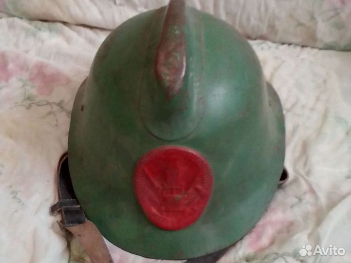 Шлем каска пожарного