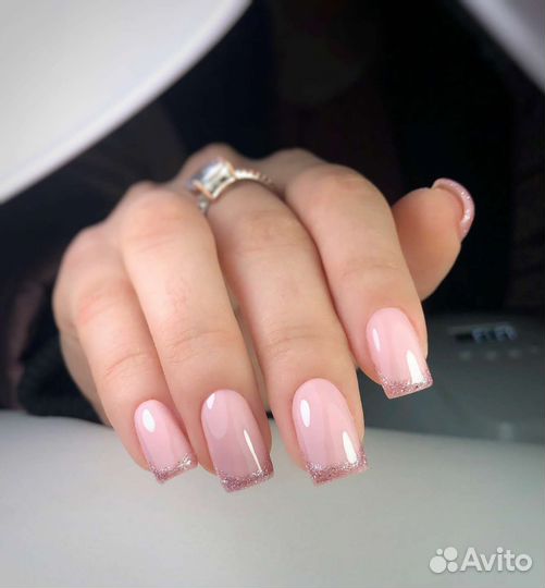 Маникюр на дому