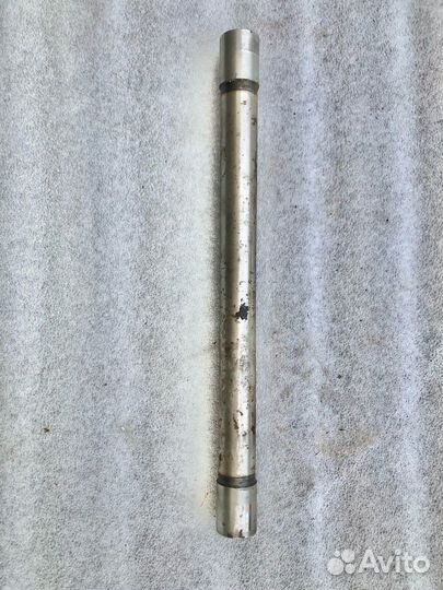 Yamaha FZ1N втулка маятникак