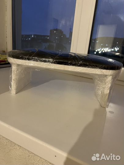 Подставка для маникюра новый