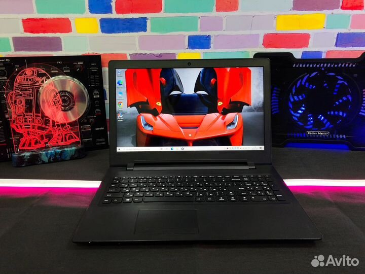 Ноутбук Lenovo Intel Core SSD 15.6“
