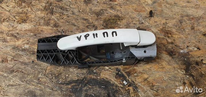 Ручка двери передней наружная правая Volkswagen T