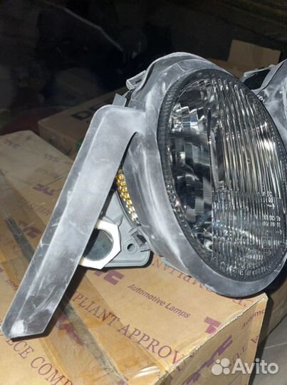 Фара передняя левая Mercedes Benz W210