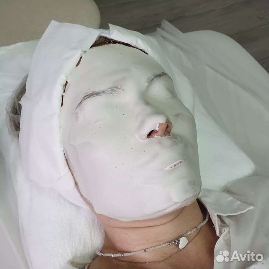 Услуги косметолога нужны модели