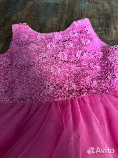 Праздничное детское платье на рост 146-152