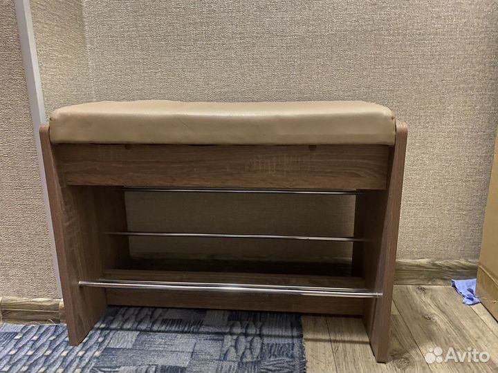 Банкетка в прихожую