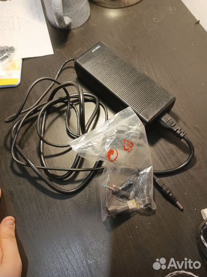 Сетевой адаптер dexp W-150A (150 Ватт)