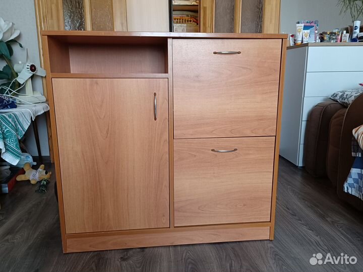 Тумба в прихожую