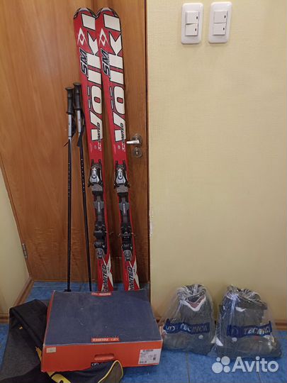 Горные лыжи, крепление, ботинки, палки