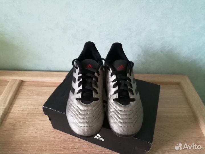 Бутсы adidas predator 33 р-р оригинал